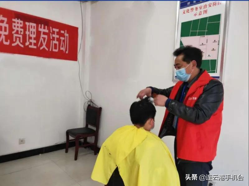 港城这个村社阵地变身“指挥所”“代购点”“宣传站”……