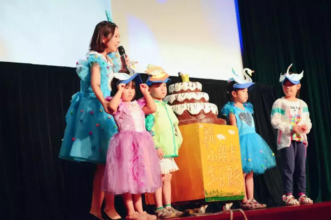 世界童话故事灰姑娘的故事,全世界的灰姑娘的故事