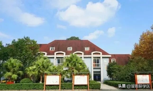 四川师大一中内部排名,师大一中和西川中学哪个好