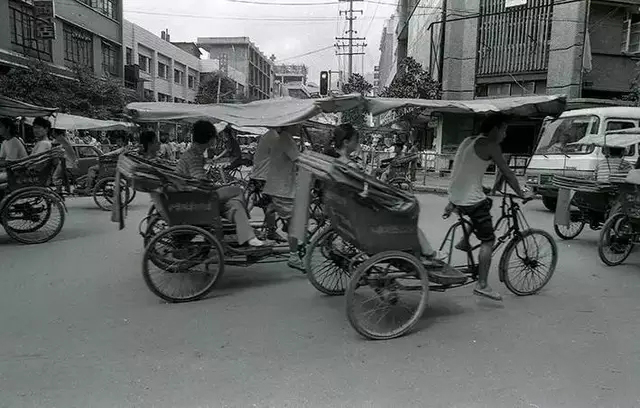 80多岁老人家眼睛看不清,80岁老人眼睛看东西雾蒙蒙