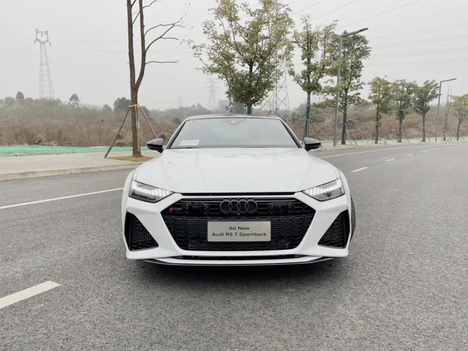 奥迪rs7体验,奥迪rs7真实体验