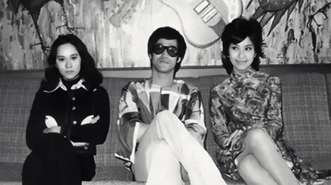 穿三百万皮草的香江富贵花,前半生让人羡慕,后半生却惨遭唾骂?