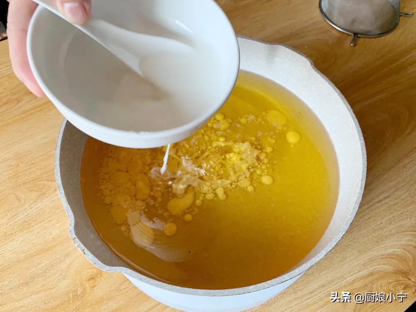 油炸剩余老油处理方法视频,炸东西的老油变新油