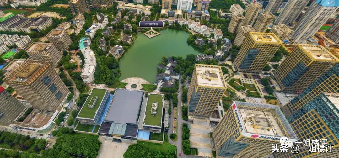 留在关山的最低门槛！超低密，北看东湖，南向楼间距约140米