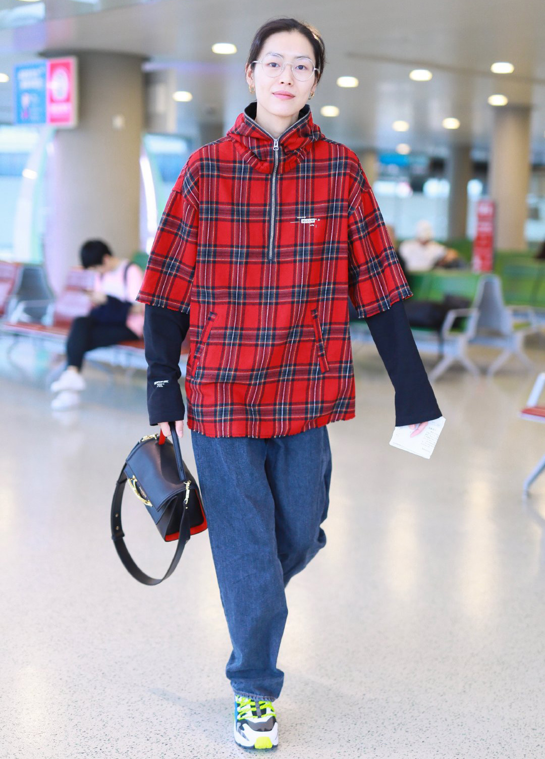 肖战刘雯,刘雯时尚街拍高清图片2017