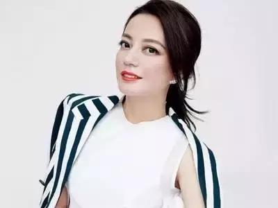 油性皮肤怎么改善，4个小妙招让你跟满面油光说拜拜！