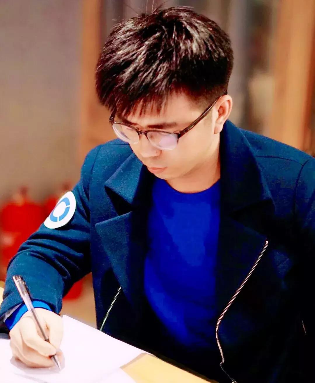 「真实故事」如何用一块钱拯救脱发少年?