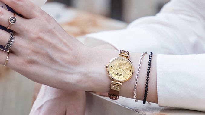 我去年买了个表超耐磨的什么意思,我去年买了个表超耐磨