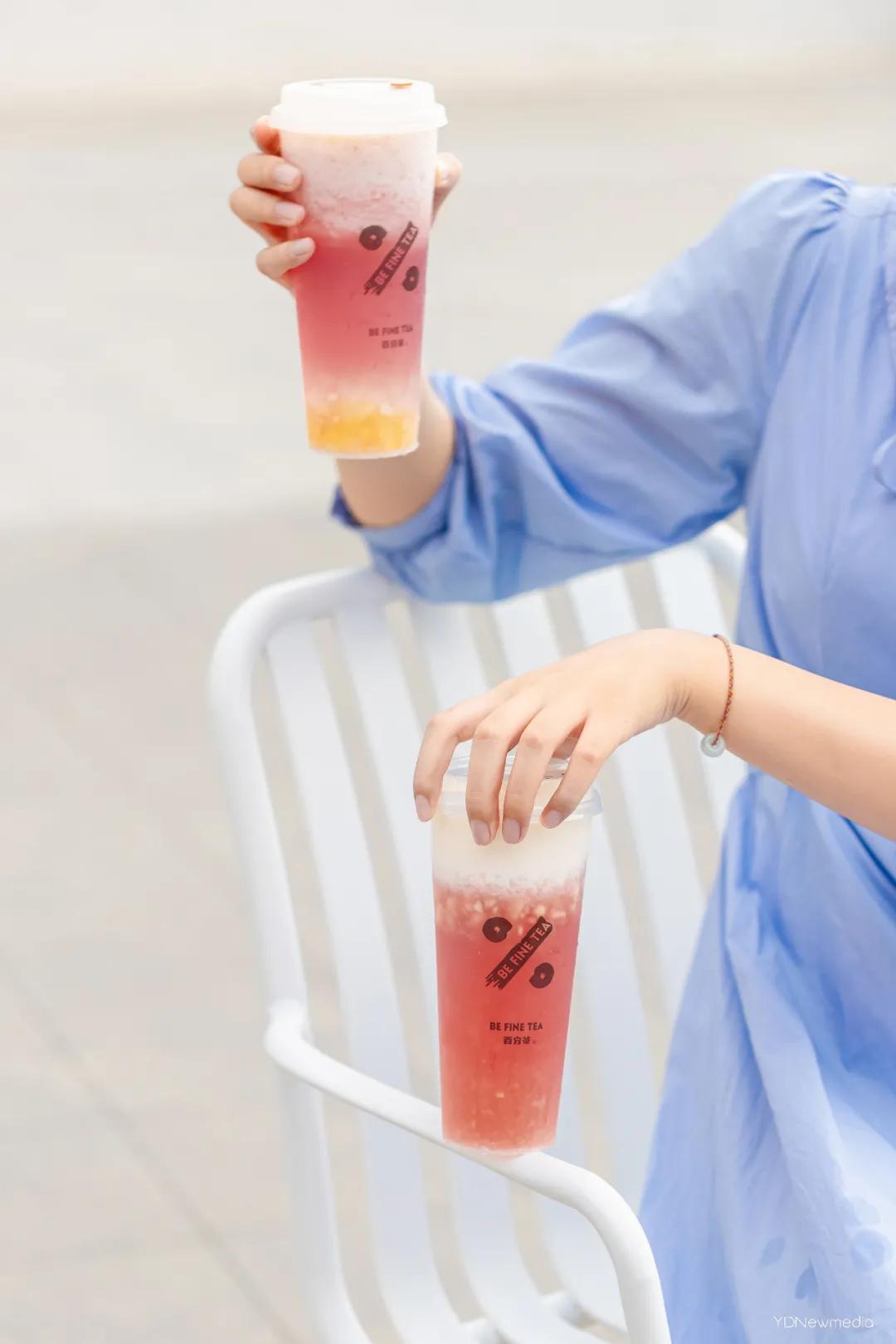 水果怼怼怼怼怼到爆汁，这家“超给力”的水果茶，6.3元限时喝