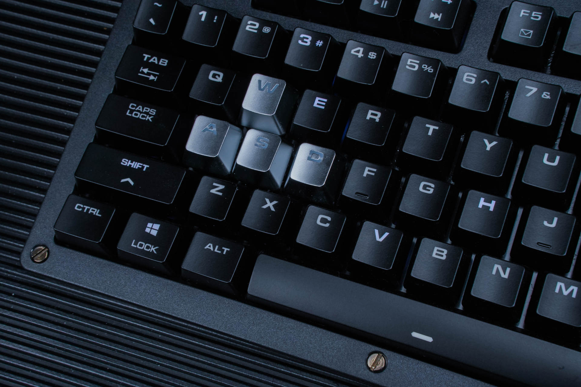 骨伽700k键盘,87键tk950朋克机械键盘