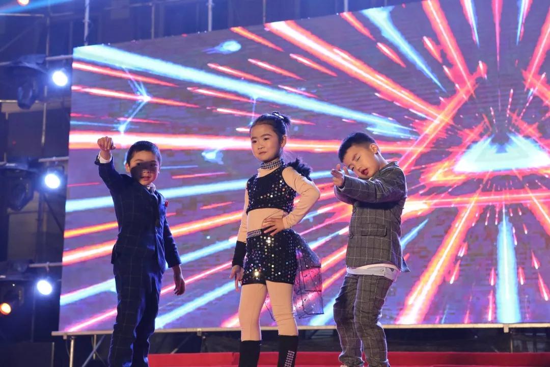 小学迎新晚会,小学生青春筑梦砥砺前行文艺汇演