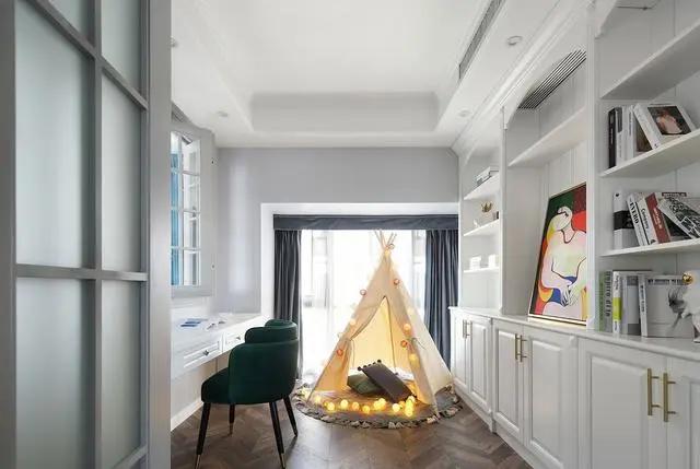 客厅沙发后面开个窗户,客厅沙发落地窗装修风格效果图