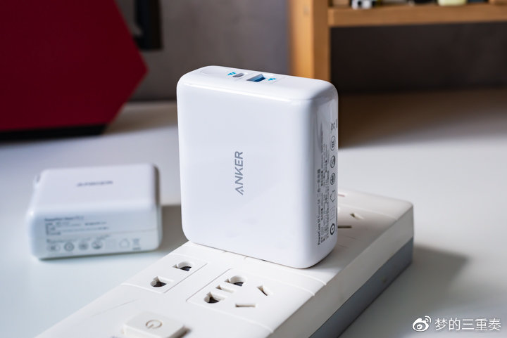 anker充电宝三线合一快充,anker18w快充充电宝评测