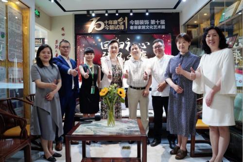 十年磨剑今朝试一身义胆,十年磨剑今朝试锋的意思