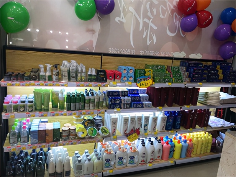 开化妆品店加盟哪个品牌,开化妆品加盟店要多少钱