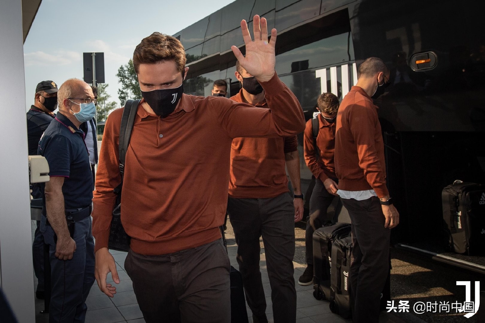 人类高质量生活服饰,人类高质量服装