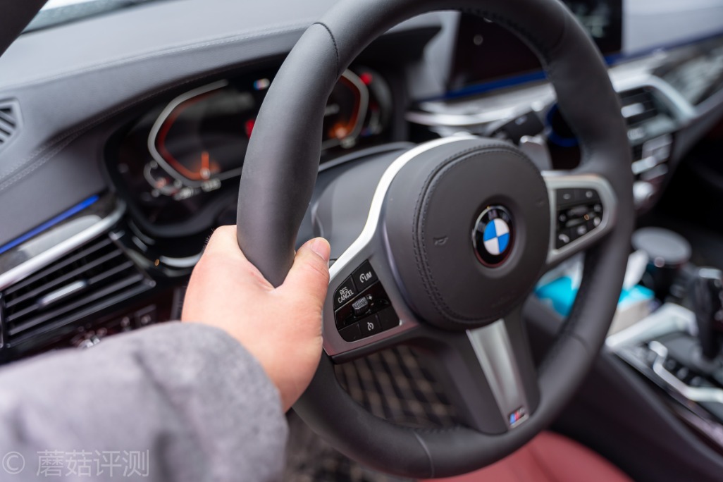 50万预算够买宝马530i吗,50万买宝马5系l4