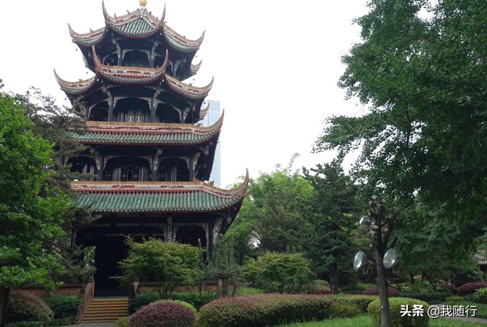 红颜“薛涛”逝,粉笺诗犹在,来成都“望江楼”这样游赏