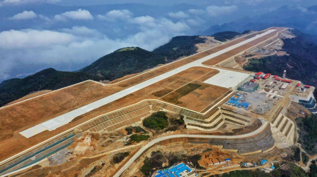 中国重庆巫山机场，曾削平整整7座大山，工程难度究竟如何？