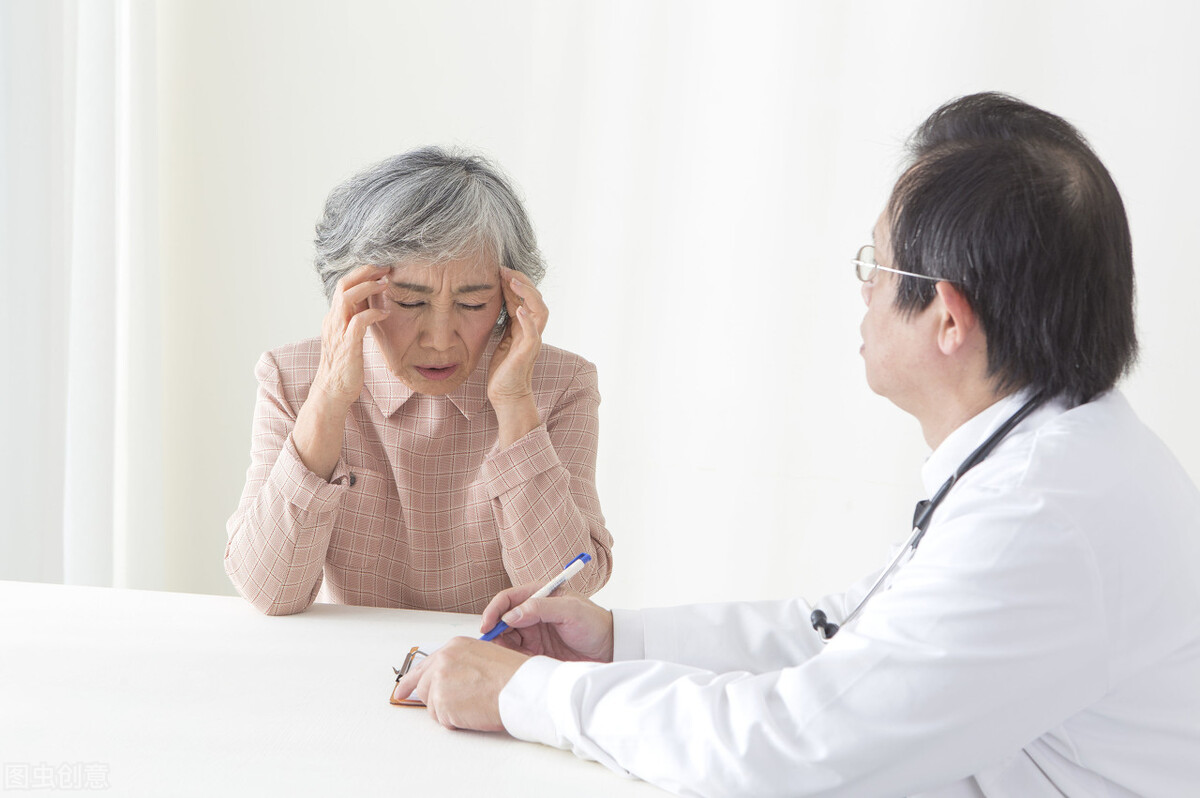 两鬓长白发脱发服用啥药,治白头发脱发变黑偏方