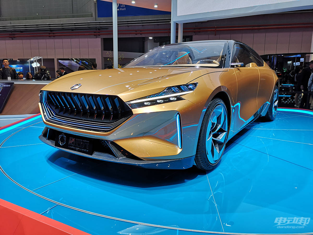 表面的风光可又谁知道,上海车展新款7座新能源