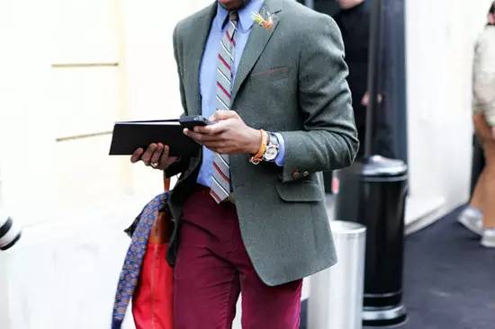 男人穿西装的正确搭配,男士穿西装有哪些搭配