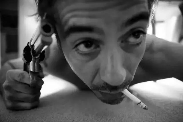 疯人院女病人事件,疯人院女主被撞第几集