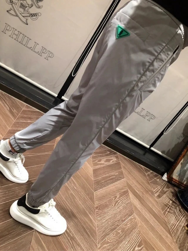 普拉达官方裤子,普拉达的裤子什么价位