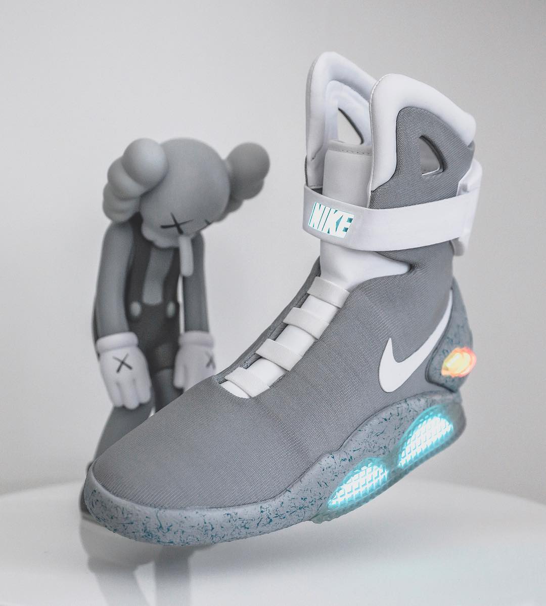 一双鞋能换北京二环一套房!这些「真天价鞋」你肯定没见过