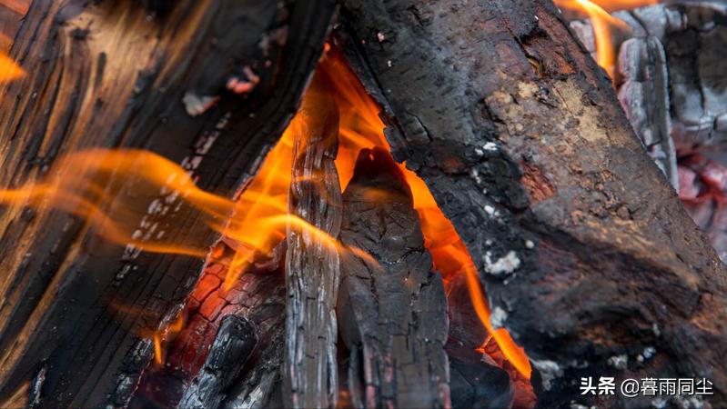 户外运动十大必备清单,户外必备的10大装备