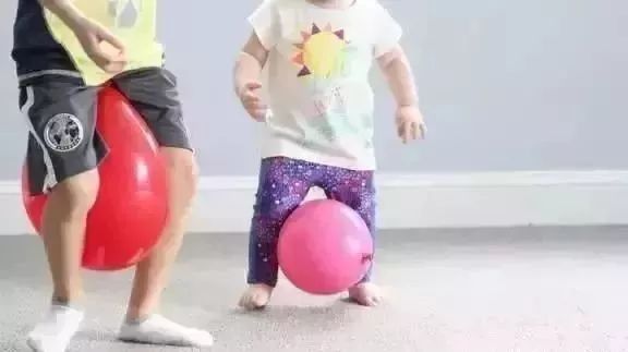 50个在家超好玩的亲子运动小游戏,亲子运动小游戏3到6岁