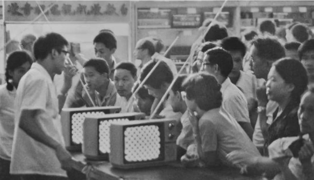 复盘国美败局根源:黄光裕的狂傲自负与激进贪婪