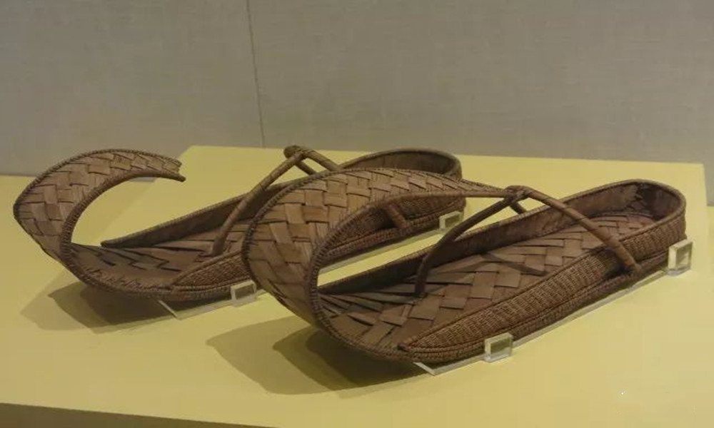 古埃及烟熏妆,化烟熏妆容