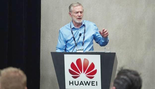 任正非：他不可提拔，“华为女丈夫”：你错啦！全场纷纷鼓掌盛赞