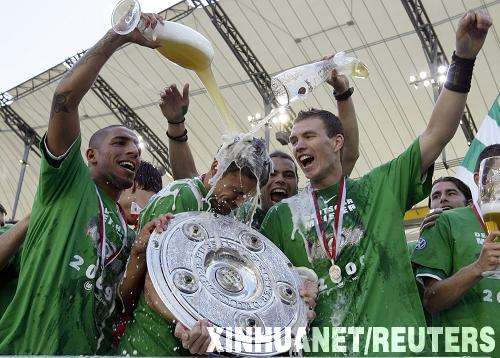 回忆过去十年前的中国足坛,致敬十年的视频