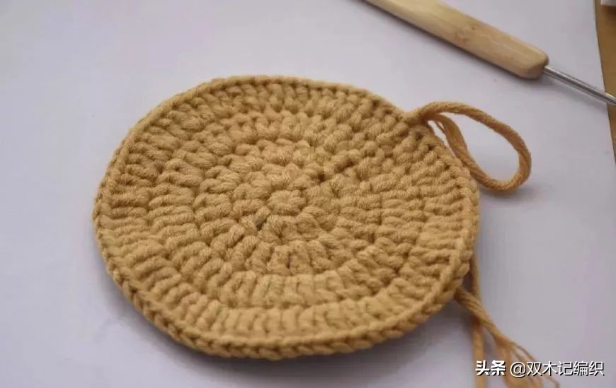 冬天到了怎么织帽子,自己织的太阳帽