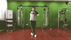 停课不停练居家体育课,停课不停练儿童居家健康体能训练