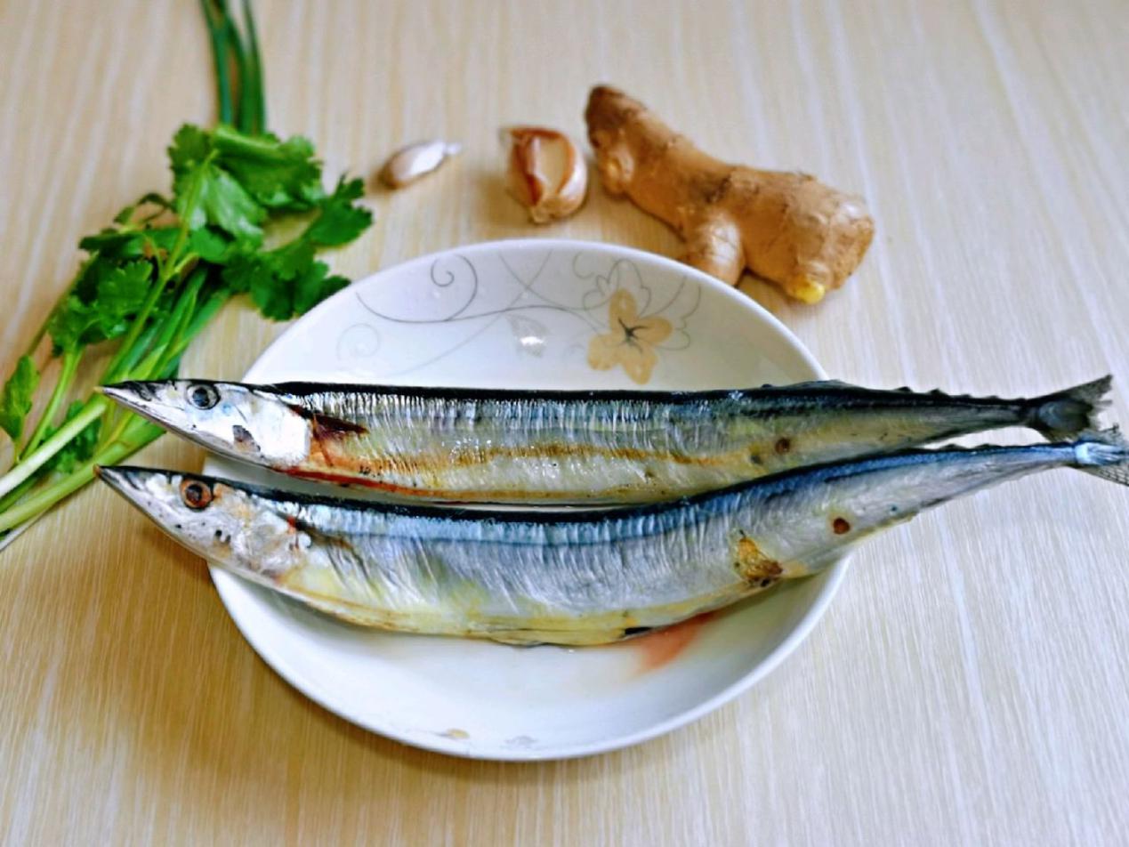 刀鱼这样做就简单多了,干炸刀鱼怎么样口感好