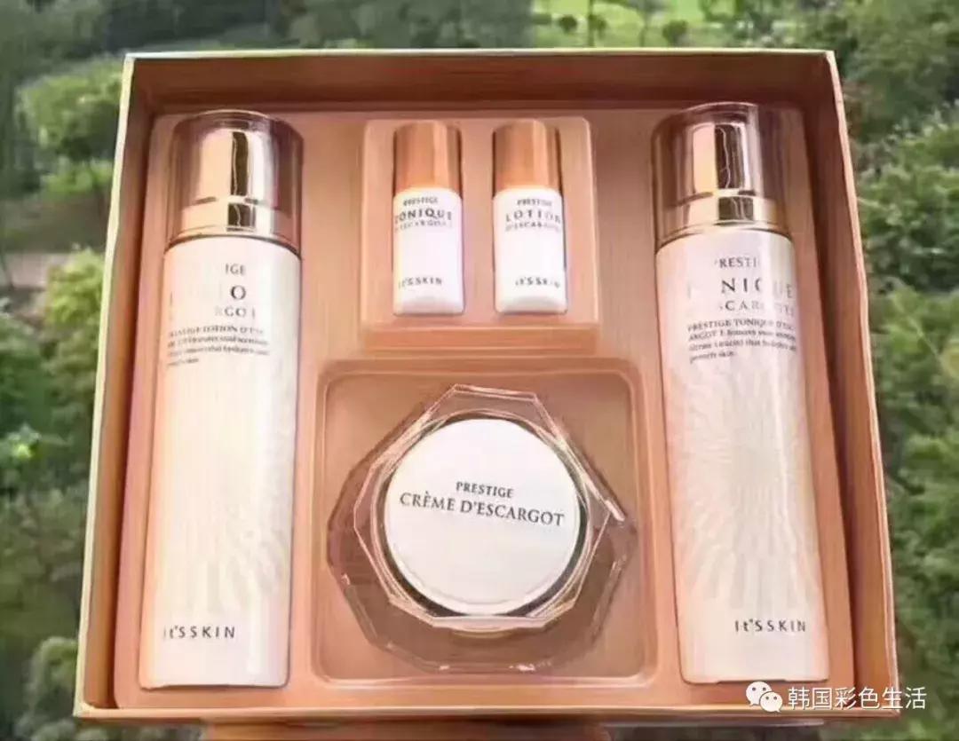 伊思家的蜗牛水乳，好用到脸疼？