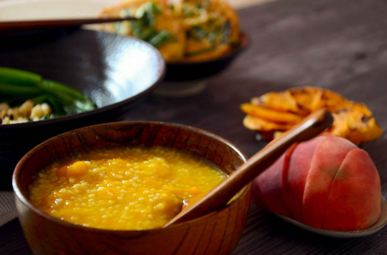 冬季养生粥五种食材少不了,冬日一碗小米粥驱寒进补又养生