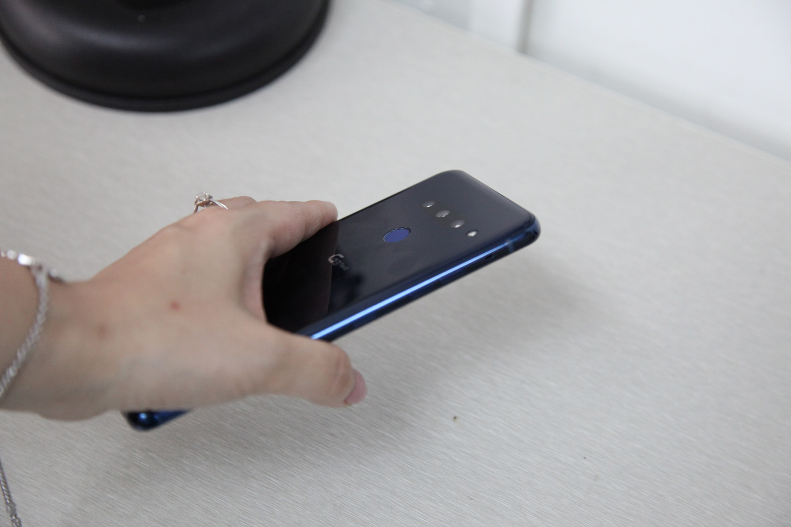 lgg8thinq屏幕显示效果,lgg8thinq总成