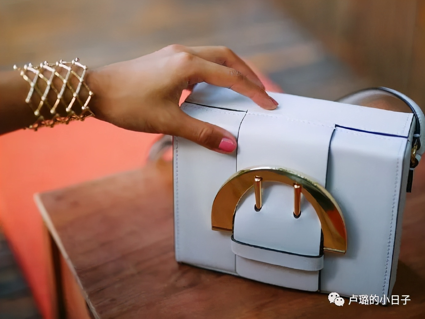 生活中你买过几个让你后悔的包,买得最后悔的包