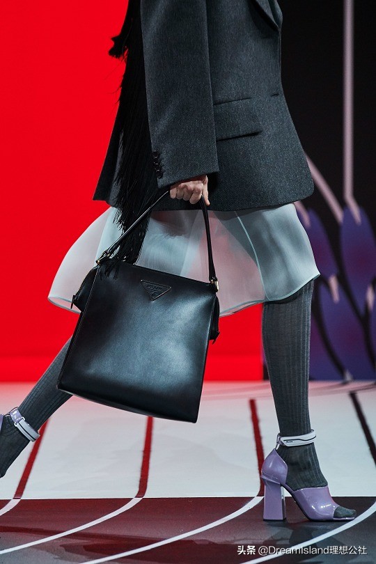 prada2023早春新款包,新款prada时装包晚宴包