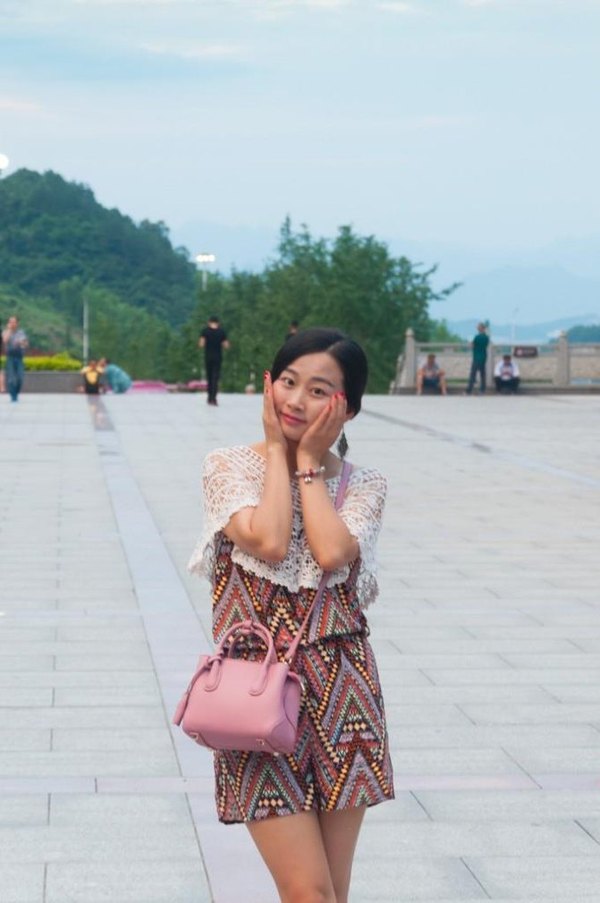 60岁老人旅游被骗 (老年人跟团旅游被骗怎么办)