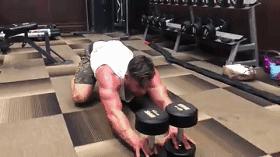 雷神锤哥真实身材,雷神锤哥身材照片