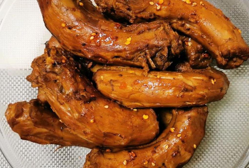 开店用的鸭脖配方,好吃的鸭脖配料干净