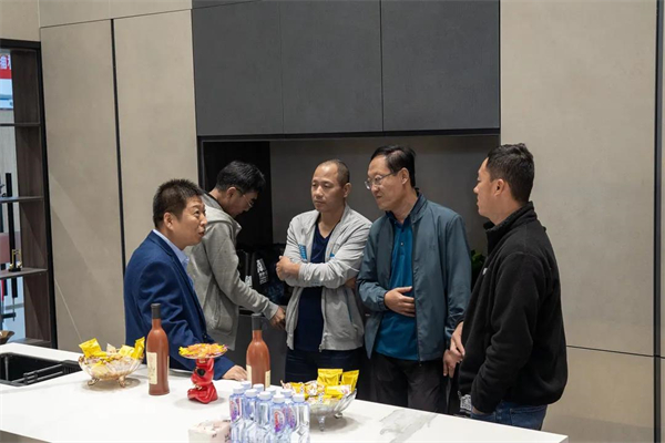 致国庆热烈绽放的礼花——华岩品致天津专卖店开业回顾