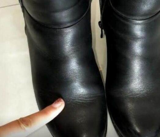 新女士皮鞋走路有折痕怎样避免,新皮鞋穿一天就有褶皱正常吗