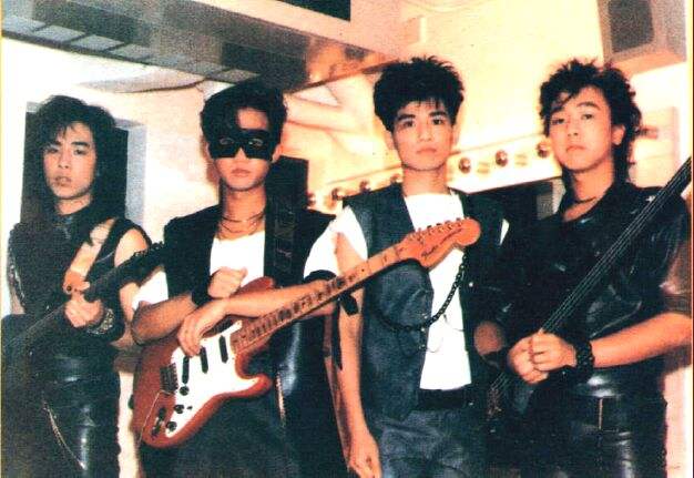 黄家驹低谷时期的灰色轨迹,黄家驹早期辛酸史