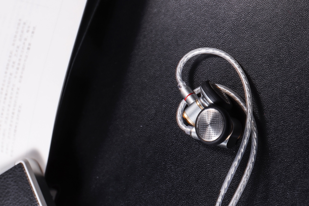 阿思翠天琴座和lyranature,阿思翠lyranature耳机